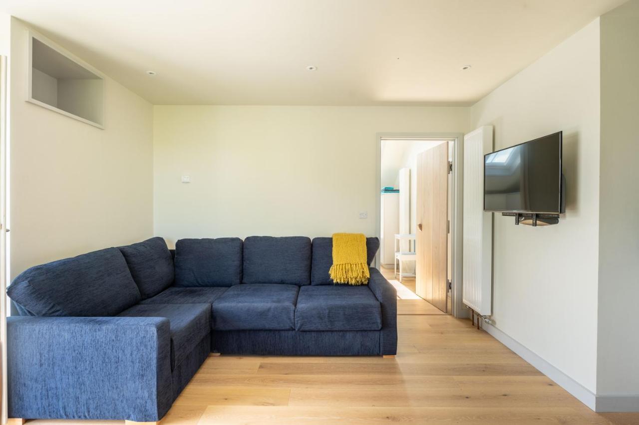 Converted Hay-Loft With Stunning Countryside Views Haverfordwest Bagian luar foto