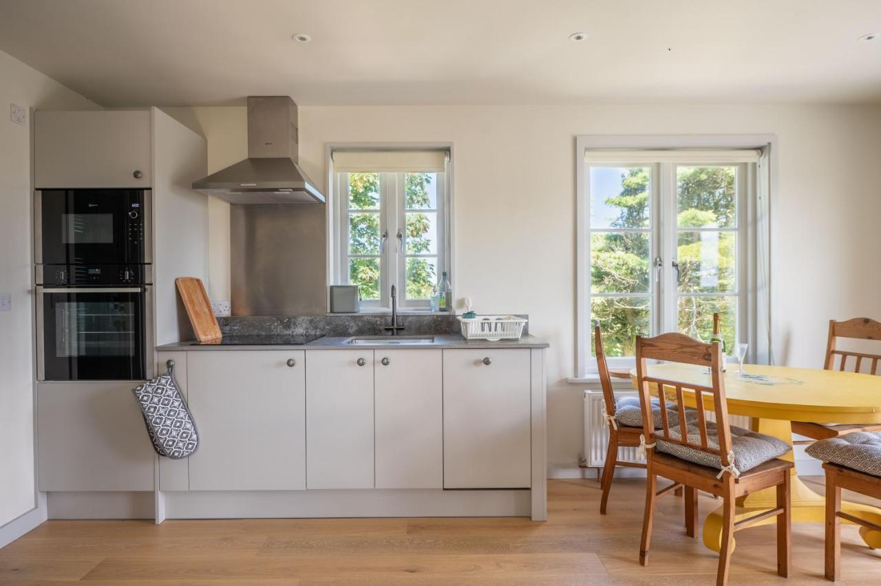 Converted Hay-Loft With Stunning Countryside Views Haverfordwest Bagian luar foto