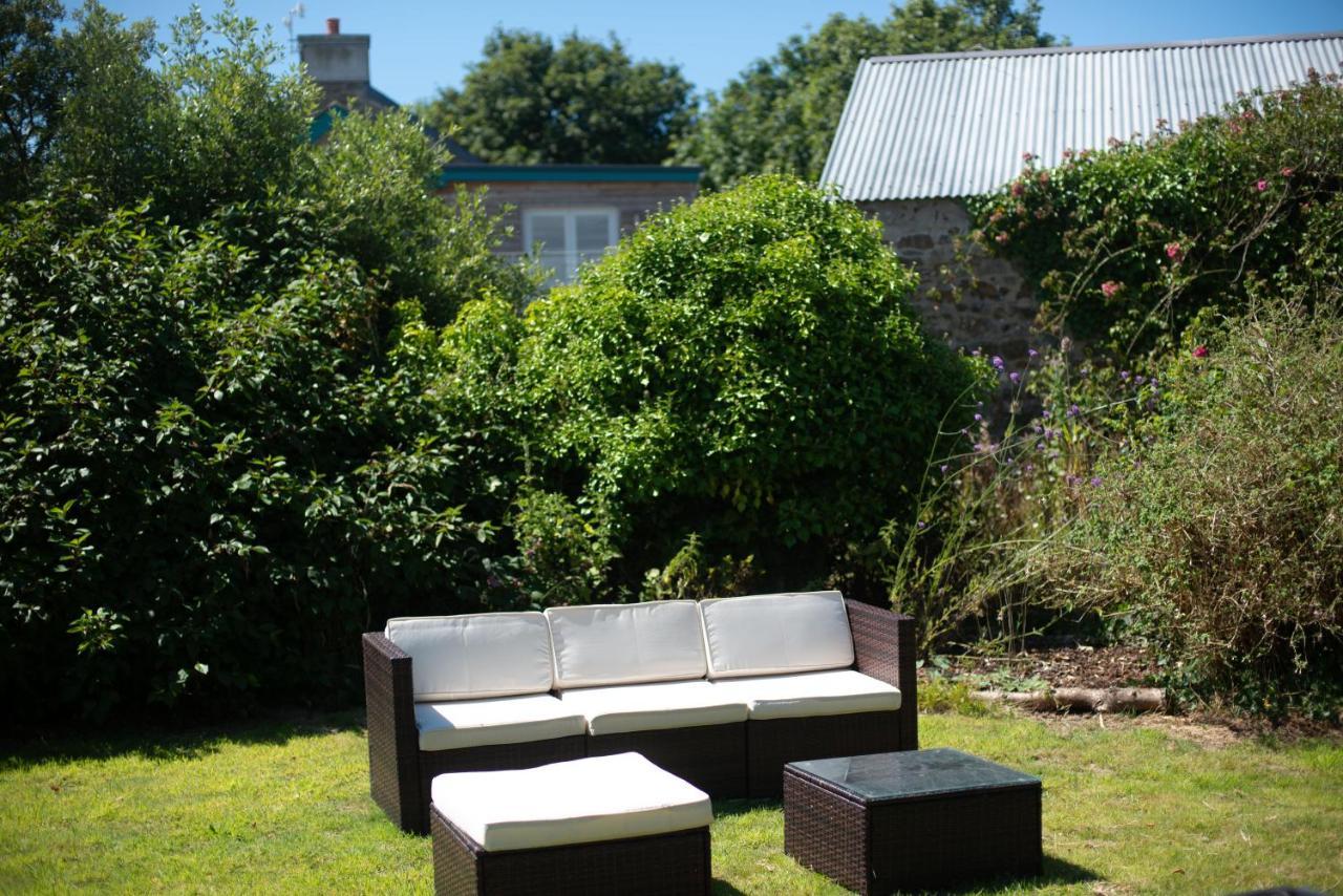 Converted Hay-Loft With Stunning Countryside Views Haverfordwest Bagian luar foto